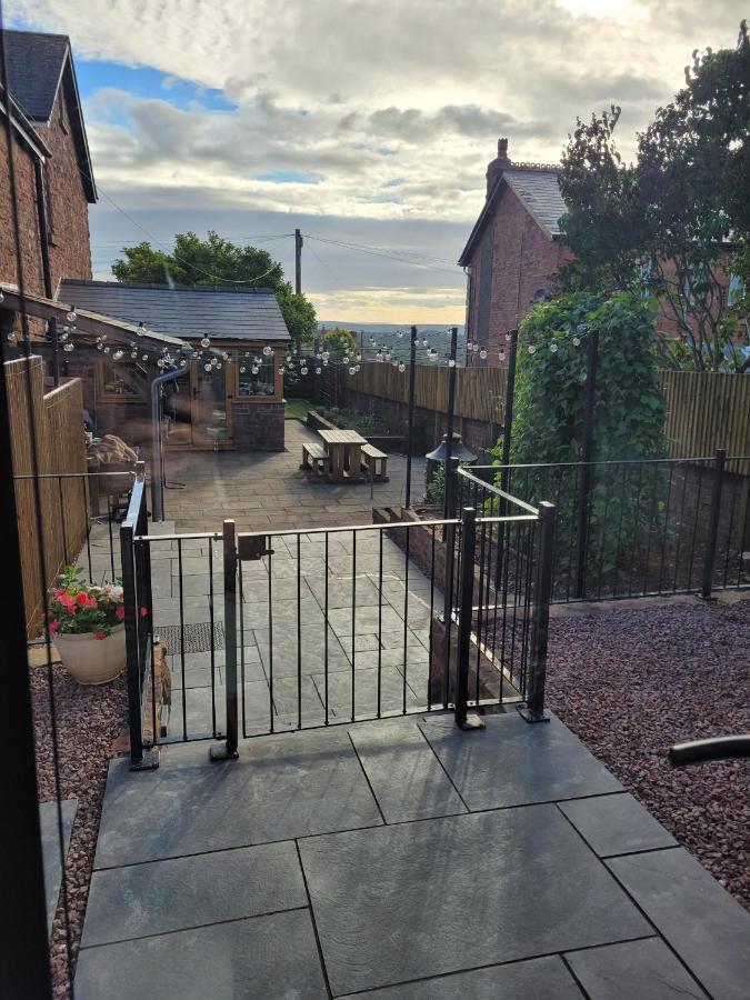 Forest Cedar Lodge, Forest Of Dean Cinderford 外观 照片